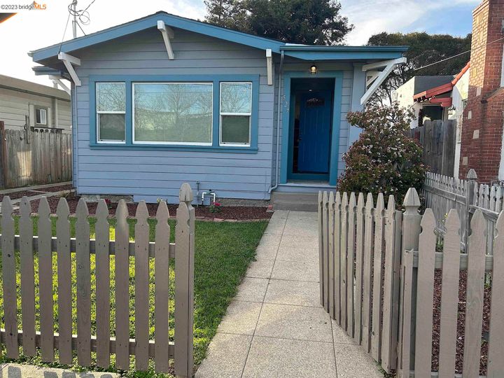 527 44 Th St, Richmond, CA | North And East. Photo 1 of 28