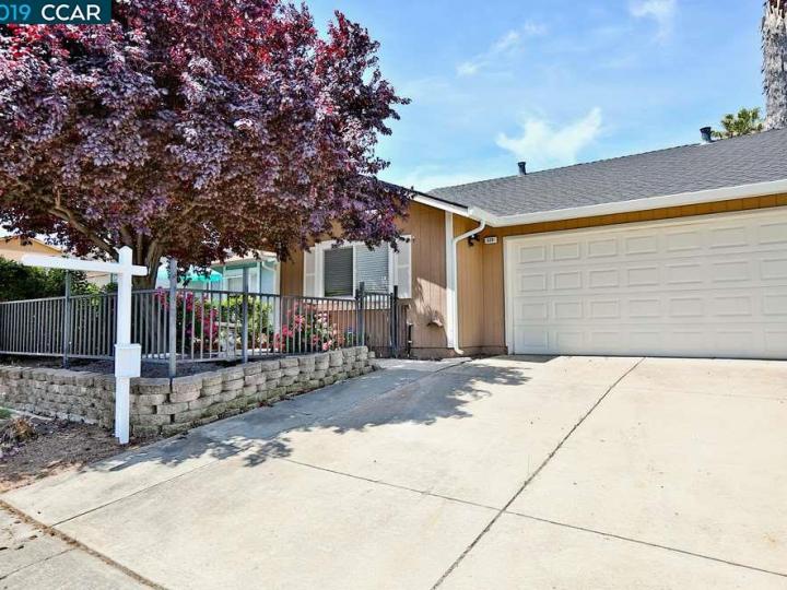 528 Laura Ann Ct Bay Point CA Multi-family home. Photo 1 of 15