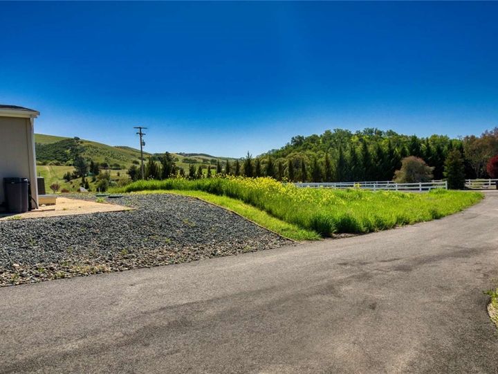 55655 Country Lake Dr, Bradley, CA | . Photo 11 of 13