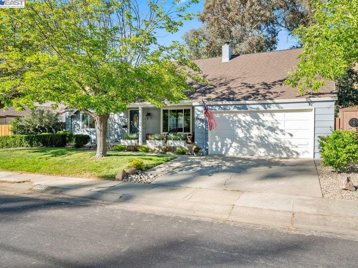 5569 Likins Ave, Martinez, CA | Forest Hills. Photo 56 of 57