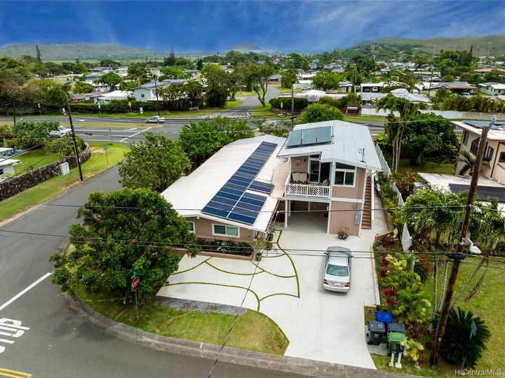 577 Ululani St Kailua HI Multi-family home. Photo 4 of 25