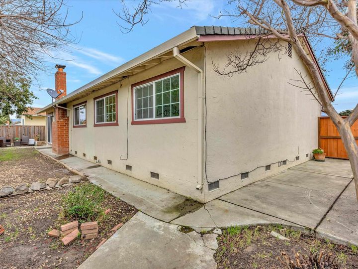 5779 Moores Ave, Newark, CA | Mowry West. Photo 34 of 36