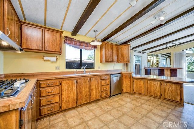 5830 Robin Hill Dr, Lakeport, CA | . Photo 15 of 26