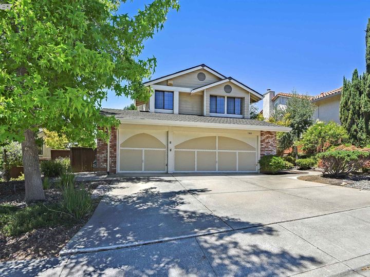 5900 Charter Oaks Dr, Castro Valley, CA | Columbia. Photo 3 of 55