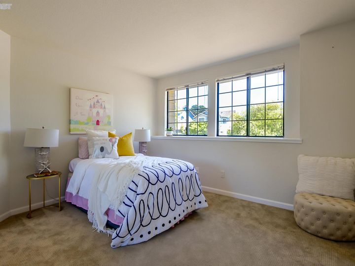 5900 Charter Oaks Dr, Castro Valley, CA | Columbia. Photo 33 of 55