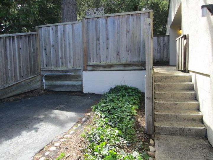 601 Sage Ct, Pacific Grove, CA, 93950 Townhouse. Photo 25 of 33