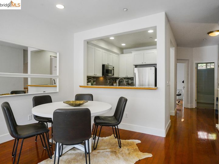 6047 Old Quarry Loop, Oakland, CA, 94605 Townhouse. Photo 12 of 51