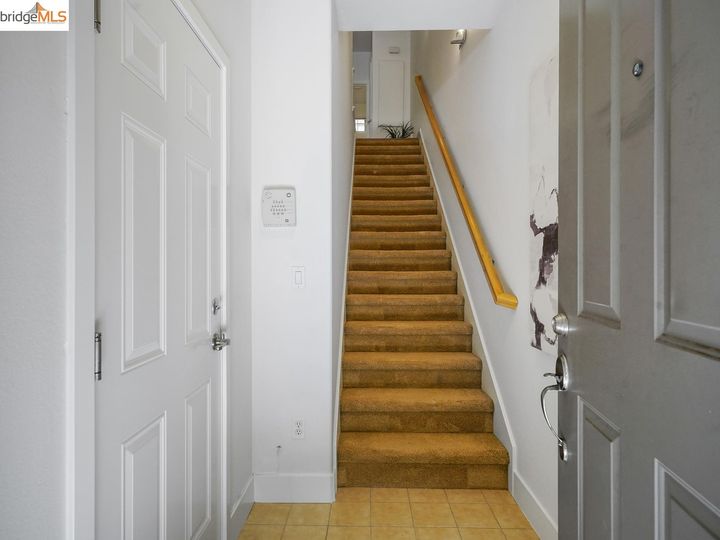 6047 Old Quarry Loop, Oakland, CA, 94605 Townhouse. Photo 43 of 51