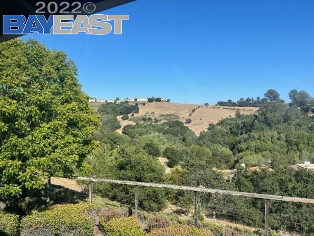 6595 Ridgewood Dr, Castro Valley, CA | Palomares Hills. Photo 8 of 42