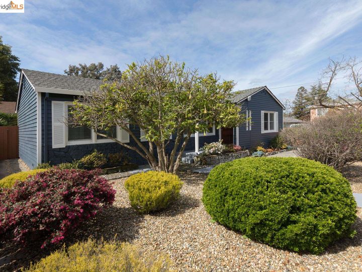 6865 Sunnymere Ave, Oakland, CA | Millmont. Photo 2 of 29