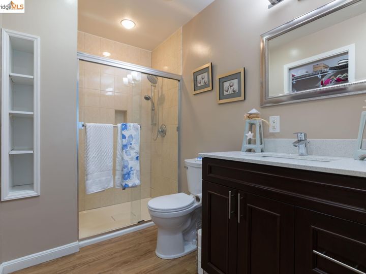 6865 Sunnymere Ave, Oakland, CA | Millmont. Photo 16 of 29
