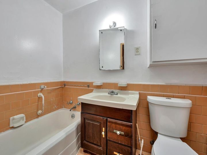 689 Templeton Ave, Daly City, CA | . Photo 14 of 29