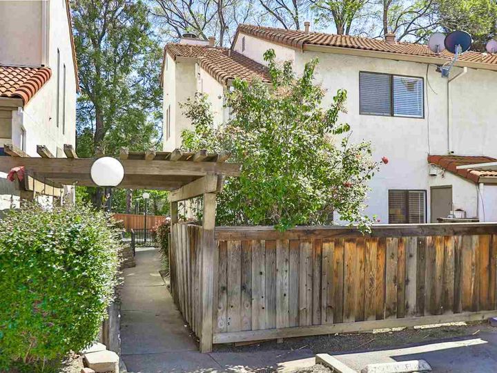 7 Madrid Pl, Antioch, CA, 94509 Townhouse. Photo 34 of 39