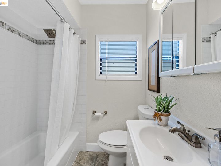 7144 Holly St, Oakland, CA | East Oakland. Photo 19 of 25