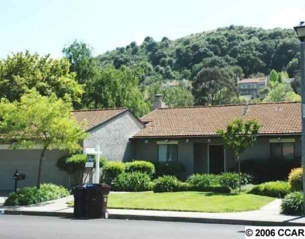 768 Augusta Dr, Moraga, CA, 94556 Townhouse. Photo 1 of 8