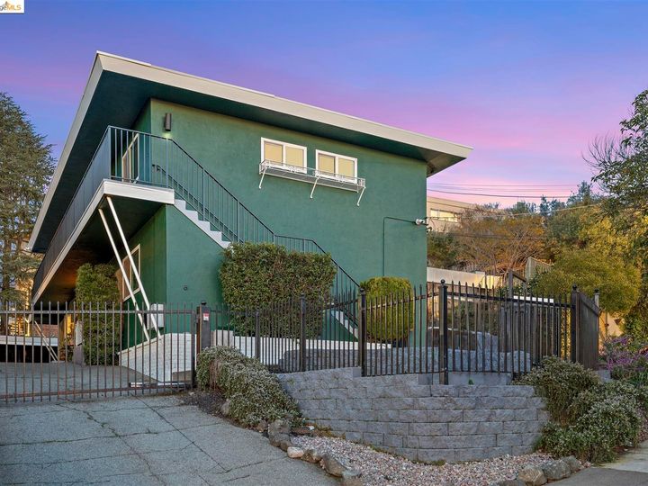 8 Whitmore Pl, Oakland, CA | . Photo 1 of 59