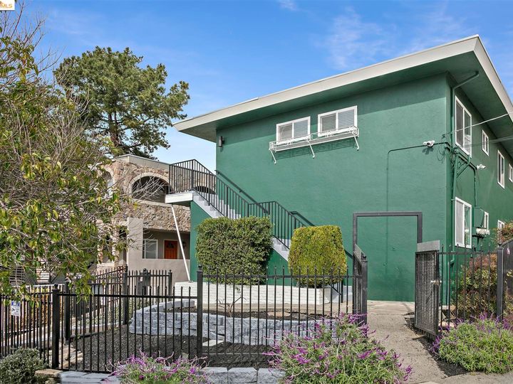 8 Whitmore Pl, Oakland, CA | . Photo 2 of 59