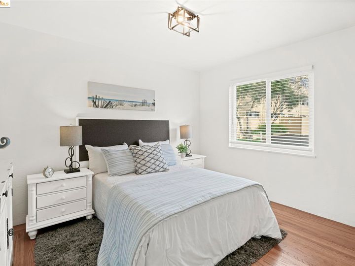 8 Whitmore Pl, Oakland, CA | . Photo 15 of 59