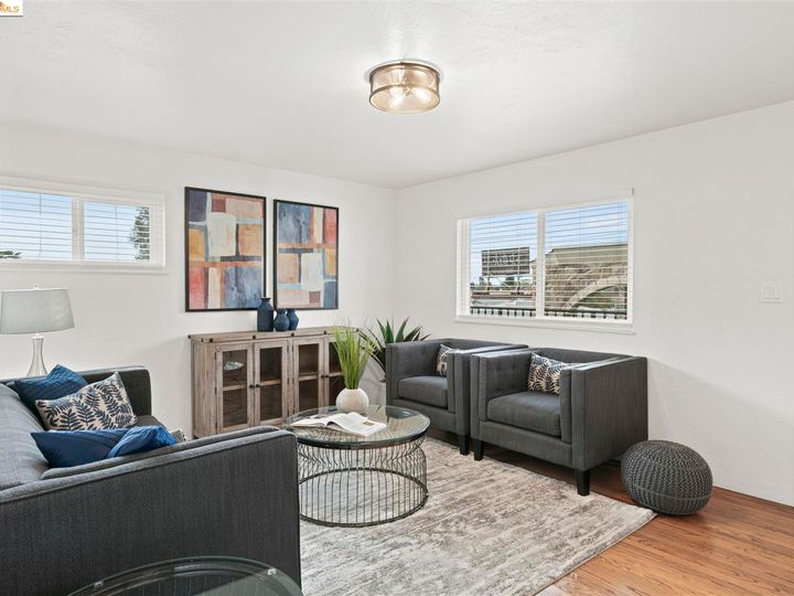 8 Whitmore Pl, Oakland, CA | . Photo 6 of 59