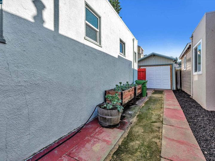 8006 Idlewood St, Oakland, CA | Eastmont. Photo 22 of 25
