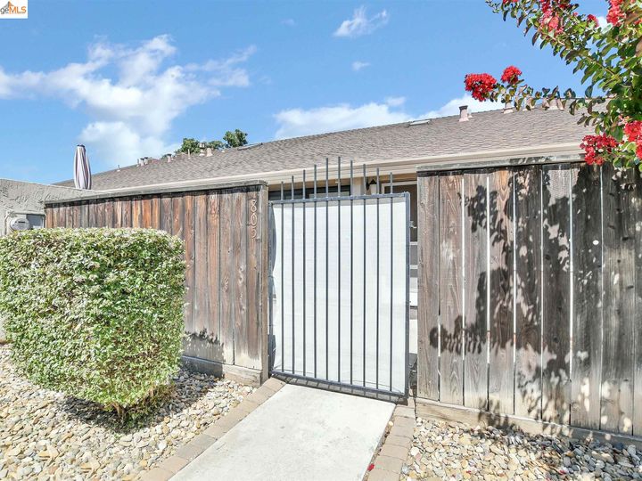 805 Villa Ter, Brentwood, CA, 94513 Townhouse. Photo 14 of 16