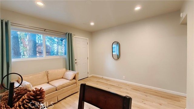 852 Lakeview Ave, South Lake Tahoe, CA | . Photo 16 of 22