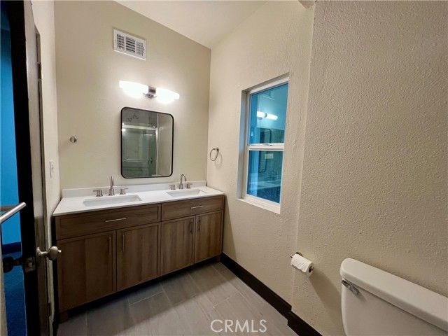 905 E Myrtle St, Hanford, CA | . Photo 16 of 39