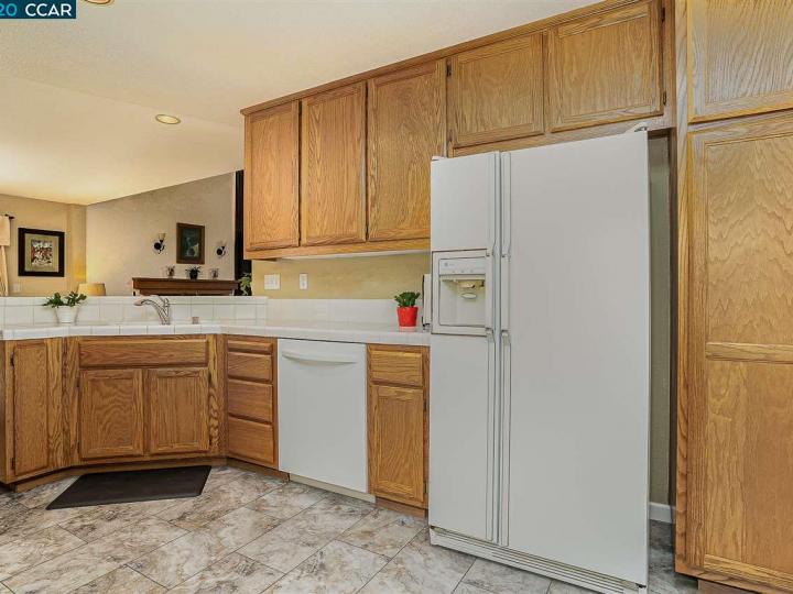 956 Country Run Dr, Martinez, CA | Parkside. Photo 10 of 25