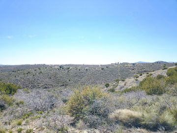 Evergreen Tr, Mayer, AZ | 5 Acres Or More. Photo 5 of 53