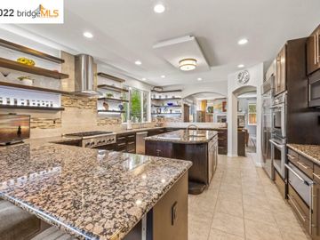 1037 Meadow Brook Dr, Brentwood, CA | . Photo 5 of 33