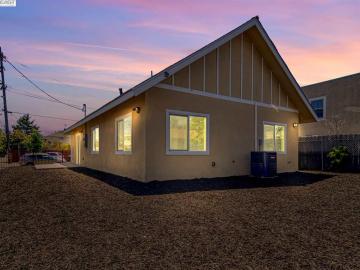1063 87th Ave, Oakland, CA | East Oakland. Photo 2 of 40