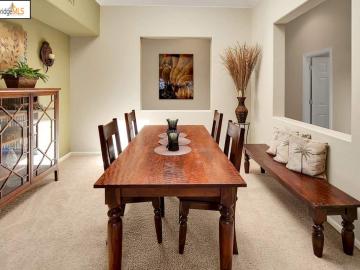 125 Chatsworth Ct, Brentwood, CA | Brentwood | No. Photo 3 of 16