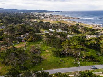 1355 Lighthouse Ave, Pacific Grove, CA