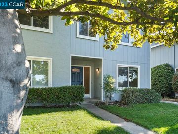 1484 Newhall Pkwy, Concord, CA, 94521 Townhouse. Photo 2 of 29