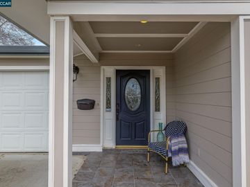 1646 Placer Dr, Concord, CA | Clayton Valley. Photo 2 of 30