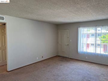 Rental 1651 Detroit Ave, Concord, CA, 94520. Photo 4 of 12