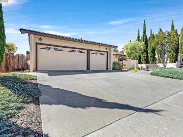 17265 San Franciscan Dr, Castro Valley, CA | Columbia. Photo 3 of 47