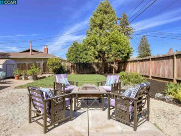 1760 Woodcrest Dr, Concord, CA | . Photo 3 of 33