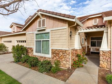 2033 Folle Blanche Dr, San Jose, CA, 95135 Townhouse. Photo 3 of 25