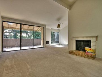 Rental 2040 W Middlefield Rd, Mountain View, CA, 94043. Photo 3 of 10