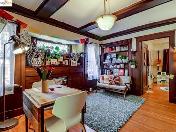 21 Westall Ave, Oakland, CA | Lower Pied Ave. Photo 4 of 40