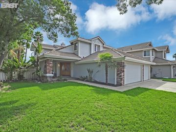 2207 Colonial Ct, Discovery Bay Country Club, CA
