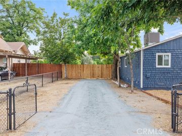 2216 Young St, Selma, CA | . Photo 5 of 38