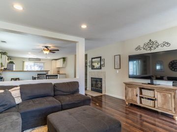 2380 Driftwood Ct, Hollister, CA | . Photo 6 of 42
