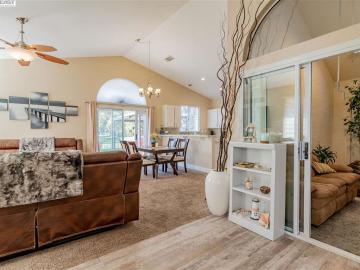 2443 Cherry Hills Dr, Discovery Bay, CA | Discovery Bay Country Club. Photo 5 of 36