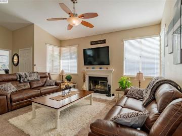 2443 Cherry Hills Dr, Discovery Bay, CA | Discovery Bay Country Club. Photo 6 of 36