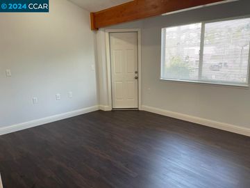 2526 108th Ave, Oakland, CA, 94603 Townhouse. Photo 2 of 21