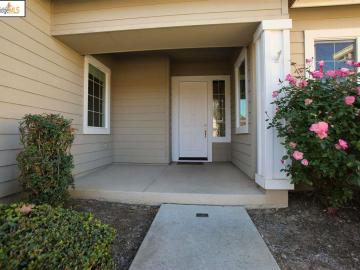 2859 Peace Ln, Brentwood, CA | Rose Garden. Photo 4 of 33