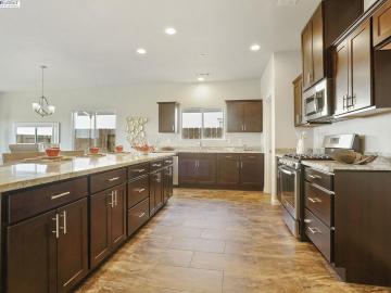 2968 S Bieghle St, Stockton, CA | . Photo 6 of 17