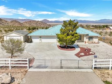 32332 Agate Rd, Lucerne Valley, CA
